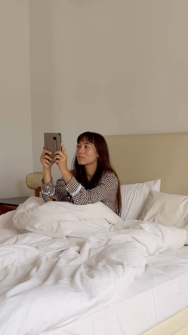 Instagram post by @yaknowme_hitomi for Origins. Caption reads: Daily rituals, presence as the ultimate prayer....