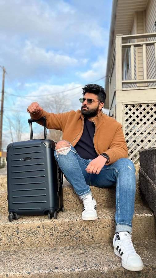 Instagram post by @iammohitkanda for Solgaard. Caption reads: [...] Travel with ease with my new favourite....