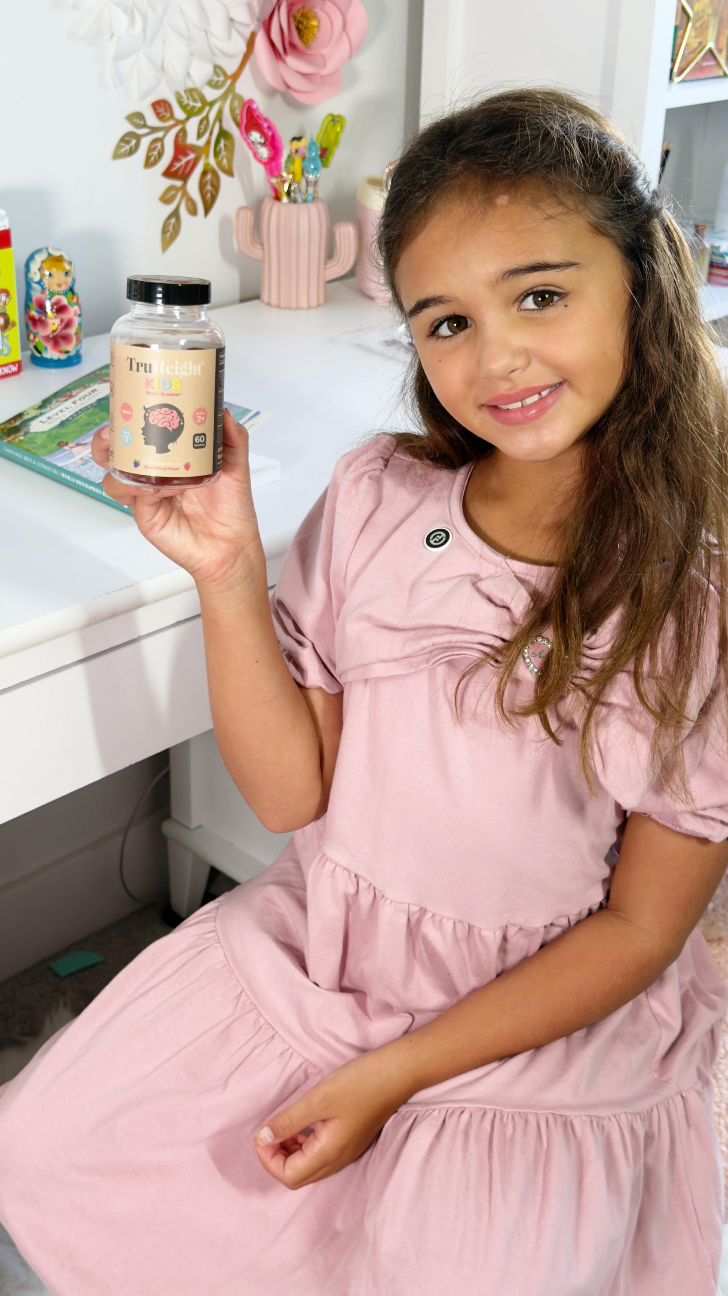 Instagram post by @sammyalourenco for TruHeight Vitamins. Caption reads: AD | Partnership
🧠✨ Did you know your child’s....