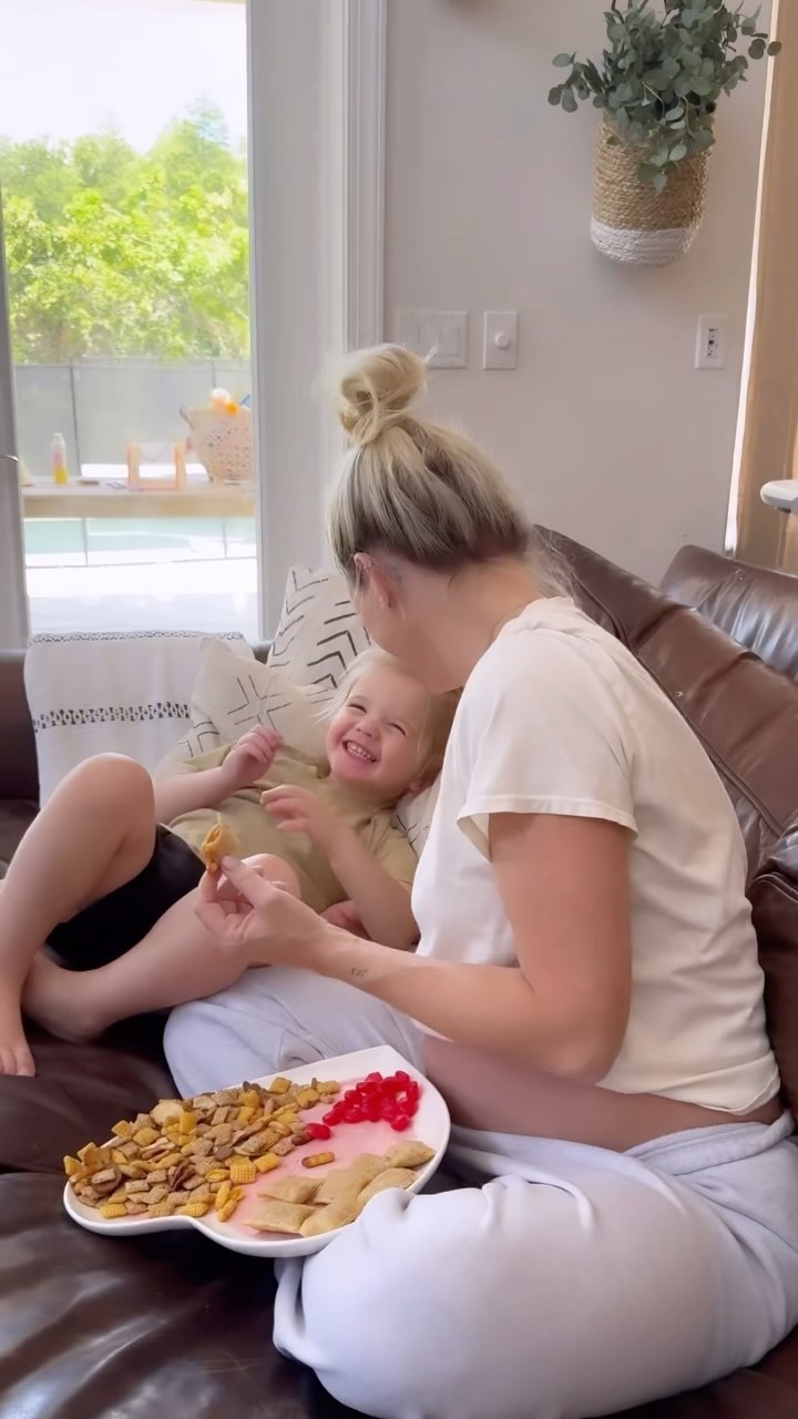 Instagram post by @jesssouthern for Totino's. Caption reads: #ad So happy to celebrate National Best Friends....