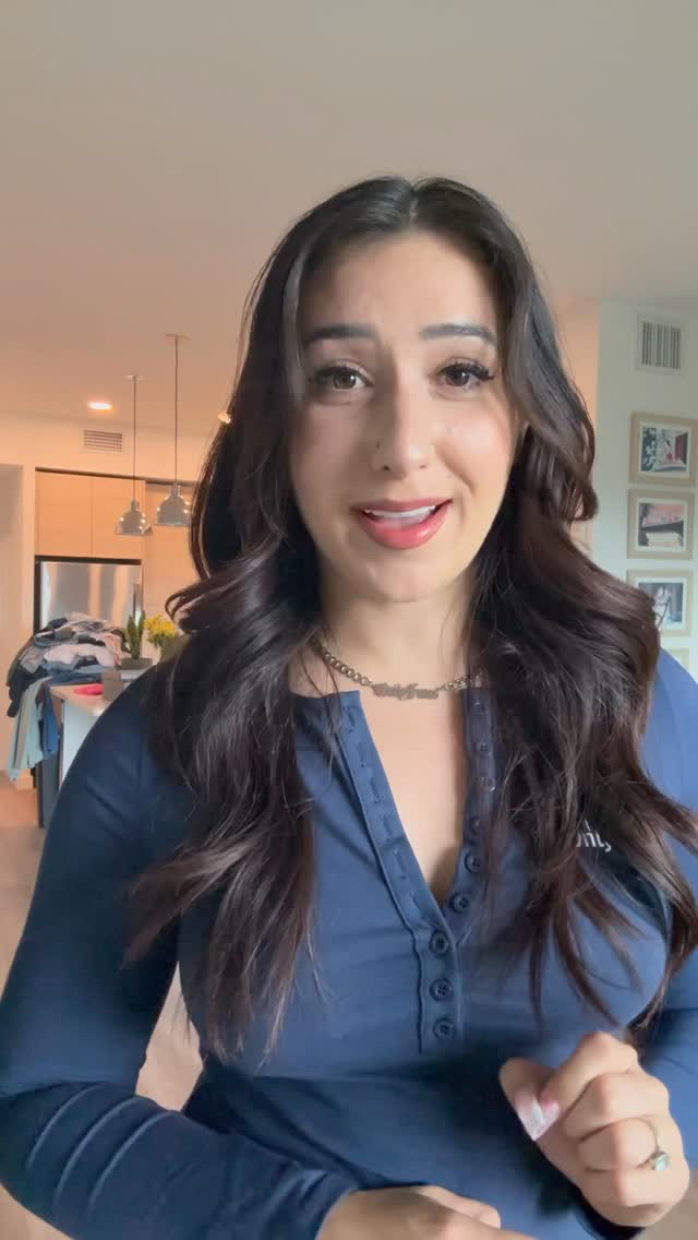 Instagram post by @desygato for Fetch. Caption reads: Download the @fetchrewards app and use my code....