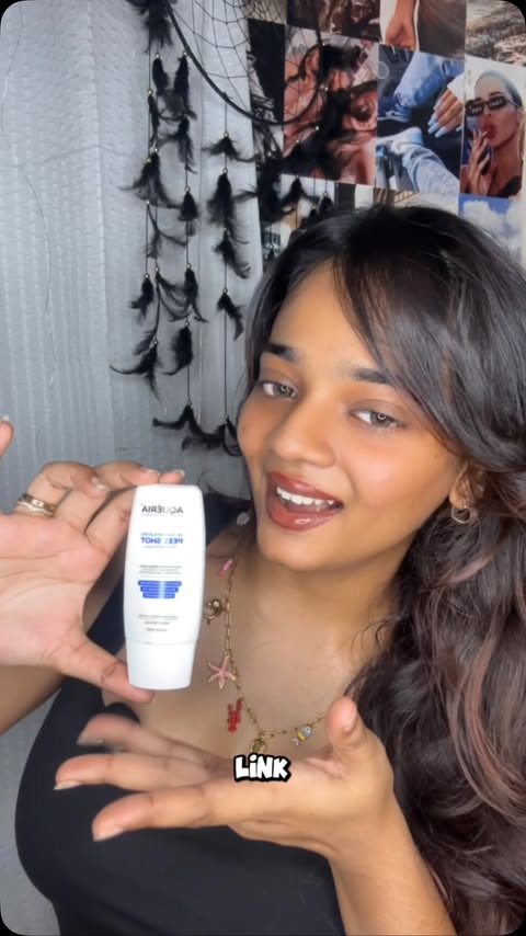 Instagram post by @glitzyessence for Aqueria. Caption reads: Instant TAN removal @299/- ft. @aqueria.global....