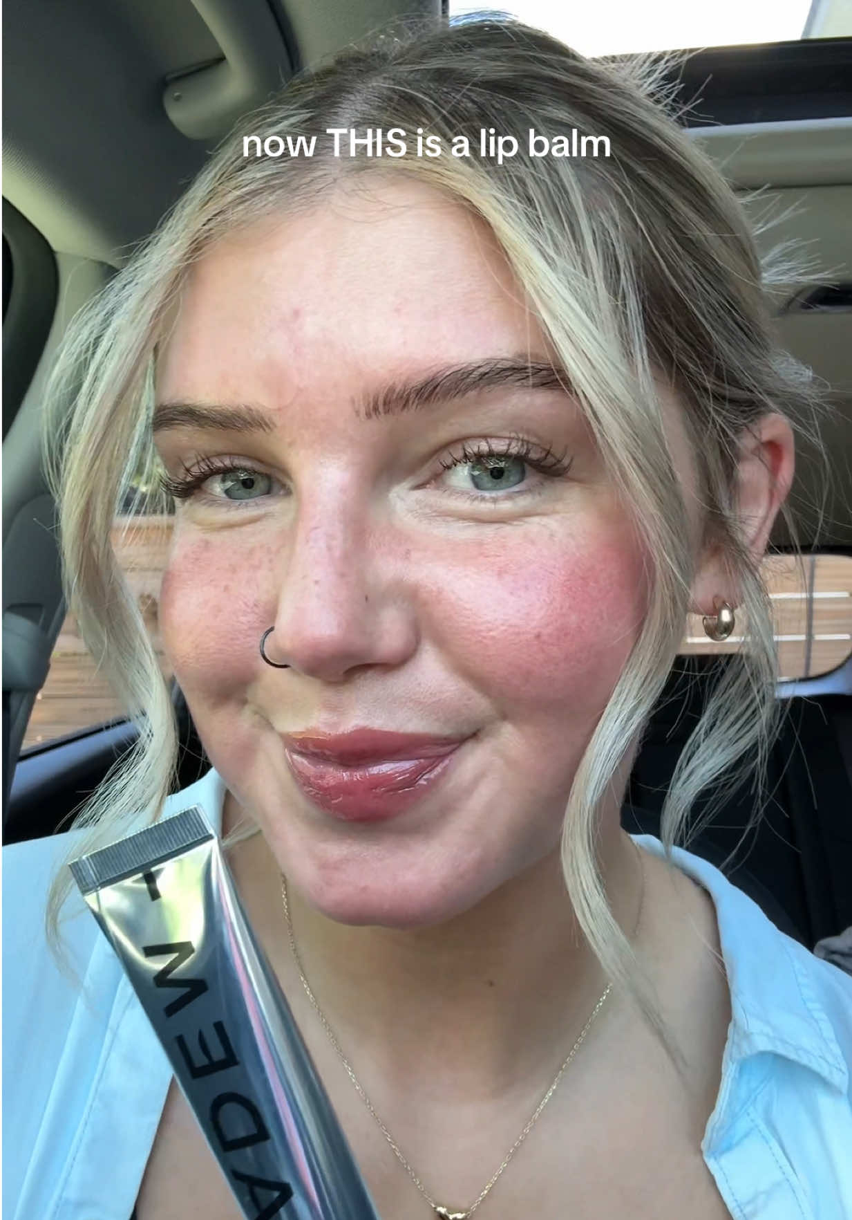 TikTok post by @chelsearlarson for Eadem. Caption reads: [...] is the shade for the summer!! @EADEM #eadem....