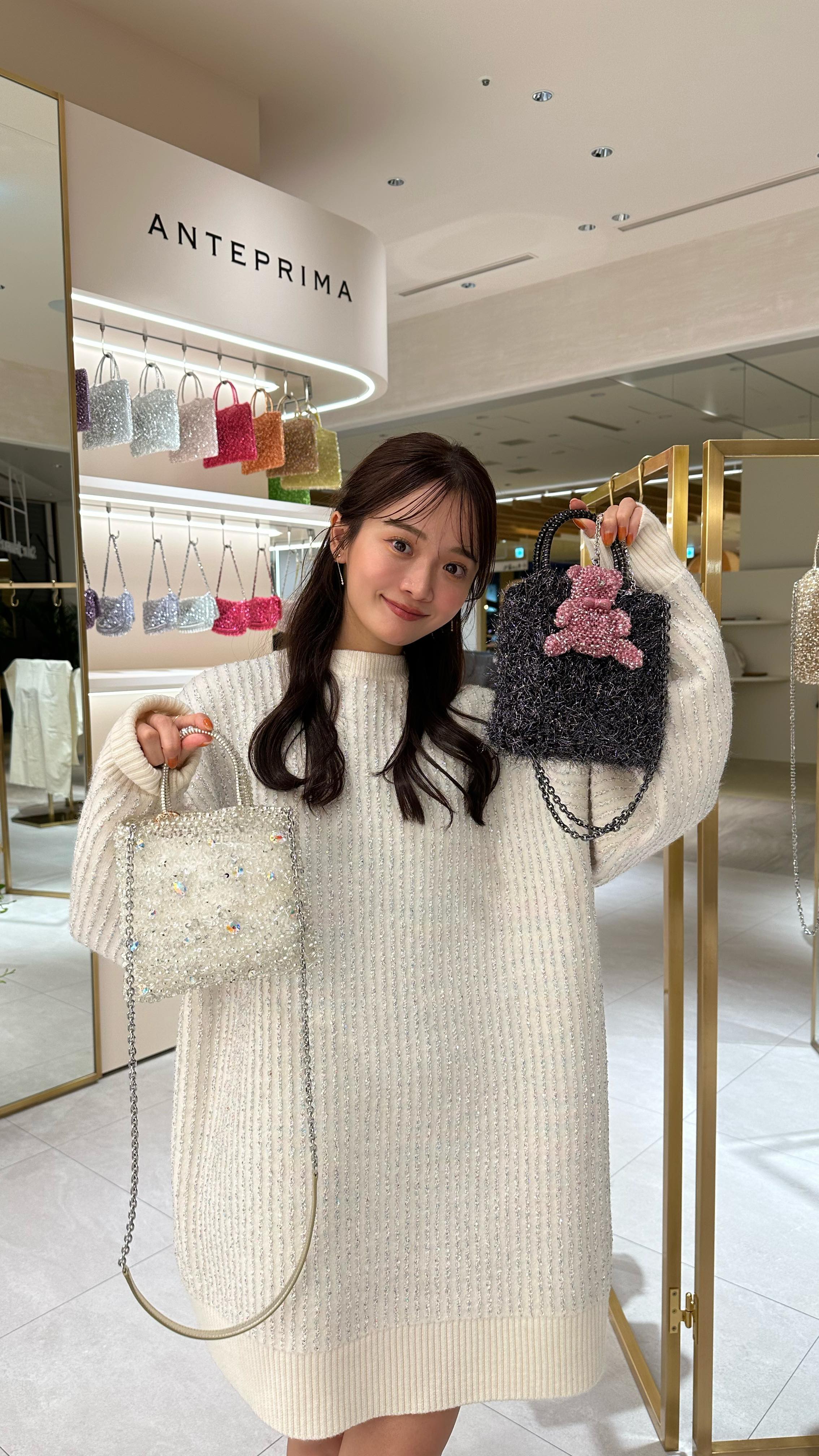 Instagram post by @kar_insta_gram for Anteprima. Caption reads: アンテプリマ
渋谷....