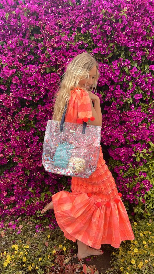 Instagram post by @gretchen.woodson for Packed Party. Caption reads: [...] Confetti Tote is available only at....