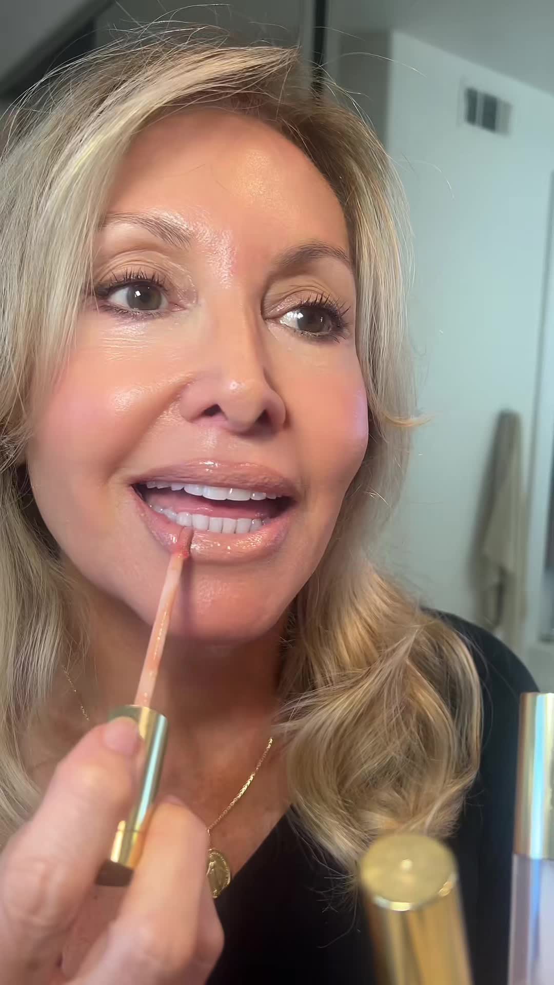 TikTok post by @marisolbeautylove for City Beauty. Caption reads: [...] CITYLIPS.                        ....