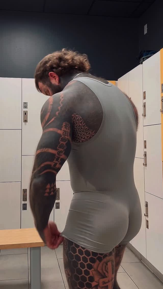 Instagram post by @baddurden for Coyote Jocks. Caption reads: Pump covers off @coyotejocks.