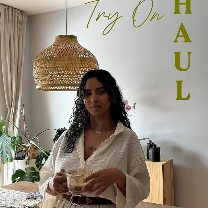 Instagram post by @magelagrass for Pokoloko. Caption reads: [...] Cream bundle + my Circle Bali Bag from....
