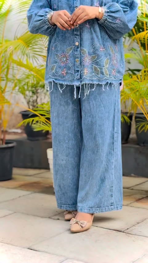 Instagram post by @sharfaz_makeover for COZY EARTH. Caption reads: @cozy_uk_mall 🤍 #dress #collab #reels #instareel.