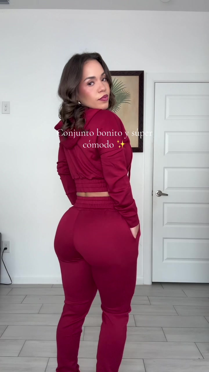 TikTok post by @barbarabolufe for ChicMe. Caption reads: [...] #creatorsearchinsights @ChicMe_official.