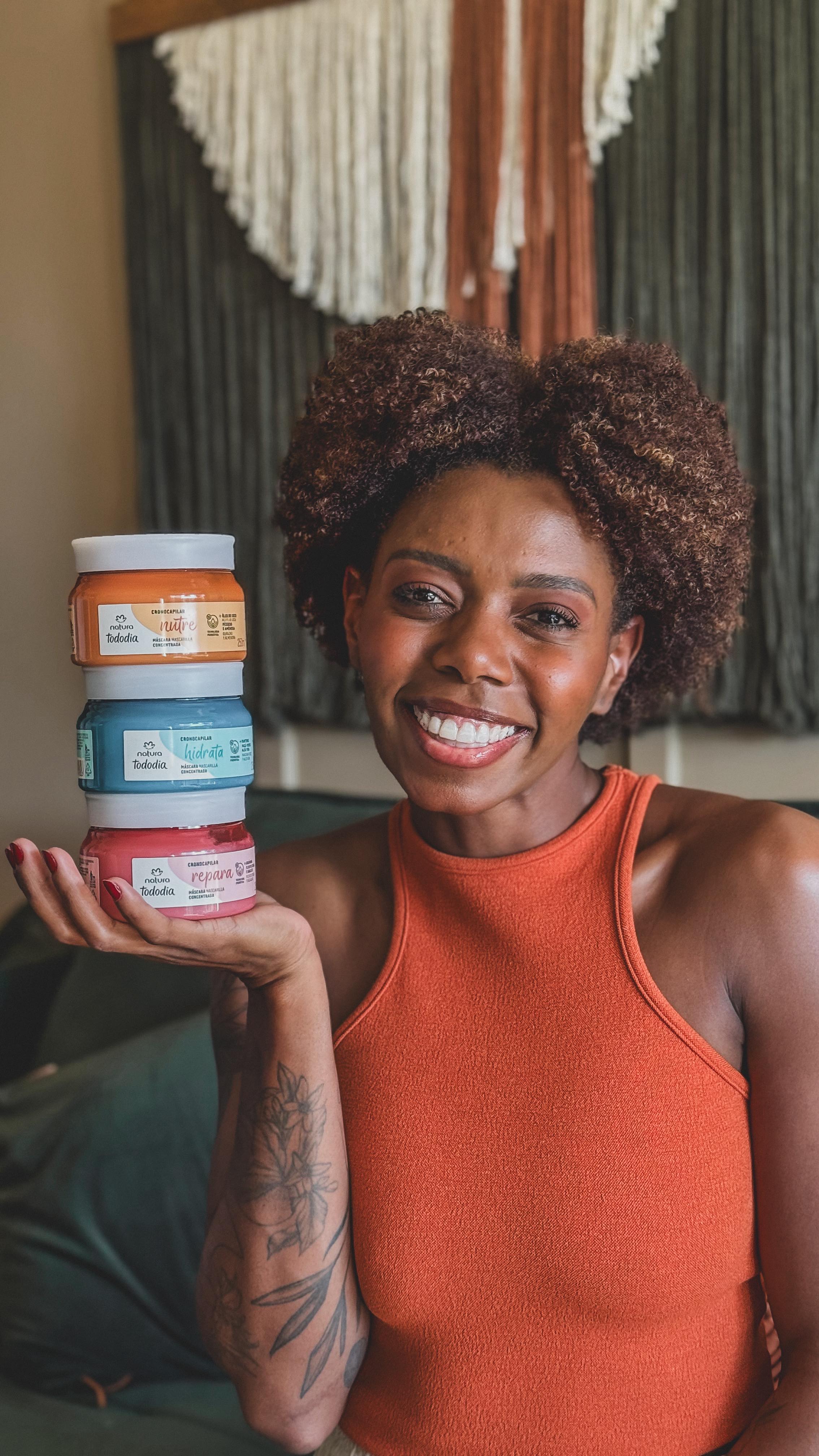 Instagram post by @jaciradoce for Natura Brasil. Caption reads: Um cronograma capilar completo, rápido e fácil com....