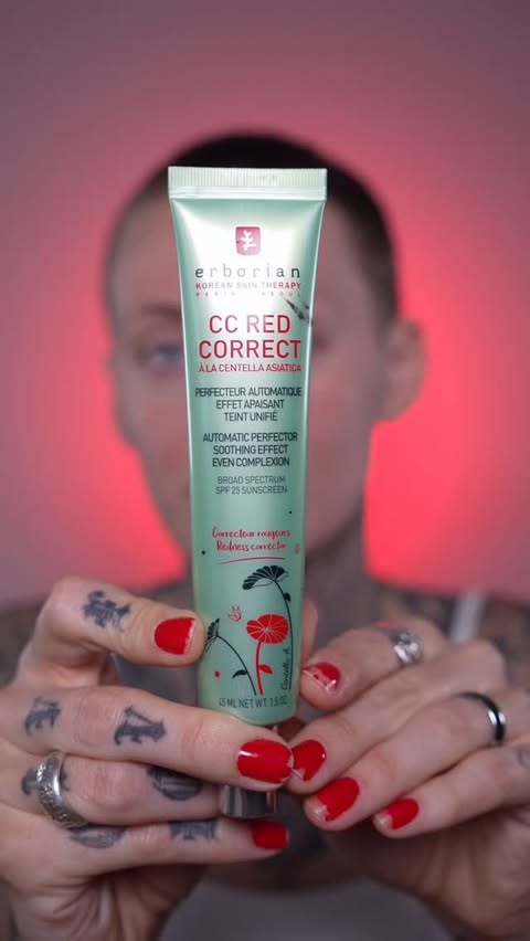 Instagram post by @oliviaolfactory for Erborian. Caption reads: Are you team RED or team CLAIR? 
.
#koreanskincare....