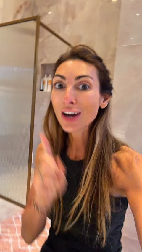 Instagram post by @luisazissman for Dermatica. Caption reads: [...] you 50% off your first 3 months of....