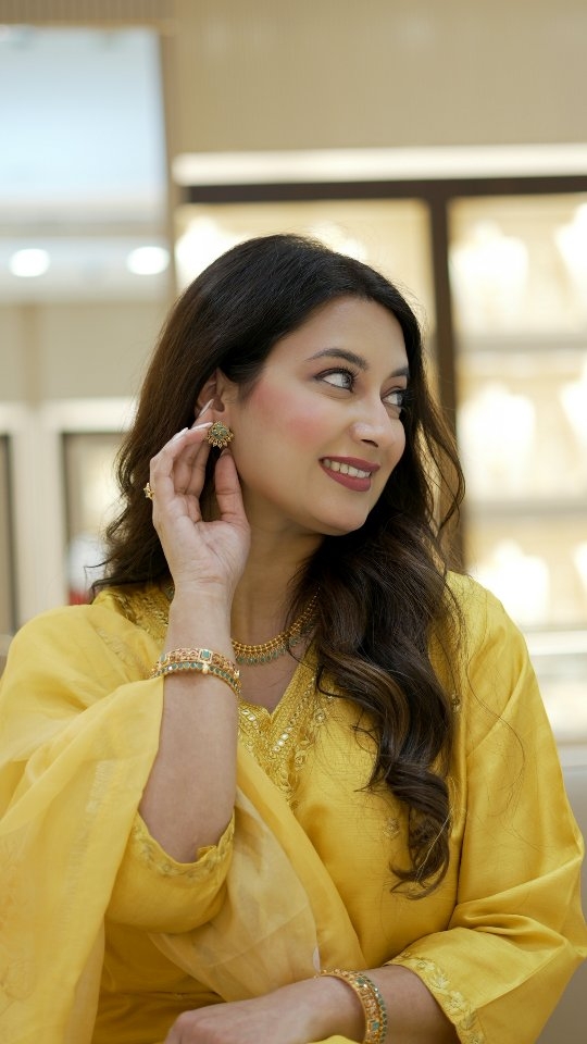 Instagram post by @anumable.blog for Joyalukkas. Caption reads: Joyalukkas now open at Hessa Tower, Rolla Sharjah!....