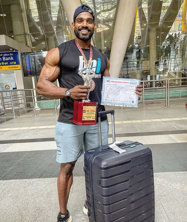 Instagram post by @rk_mohan_ for BPI Sports. Caption reads: [...] :@hench_nation My Nutrition....