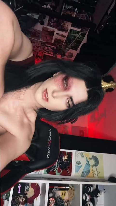 Instagram post by @itslanicos for dokidokicosplay. Caption reads: [...] IT HERE INSTEAD👹 Wig-....