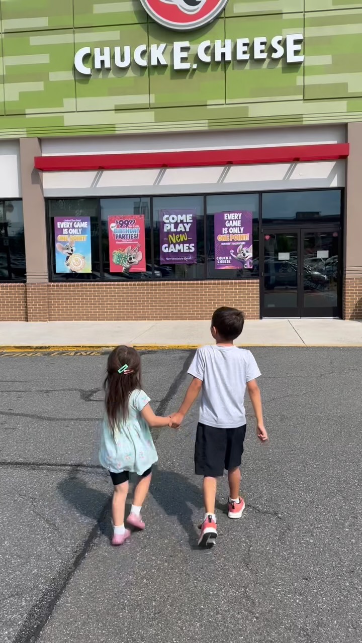 Instagram post by @amandagreer__ for Chuck E. Cheese. Caption reads: Summer mom win ✅ Chuck E. Cheese day with nonstop....