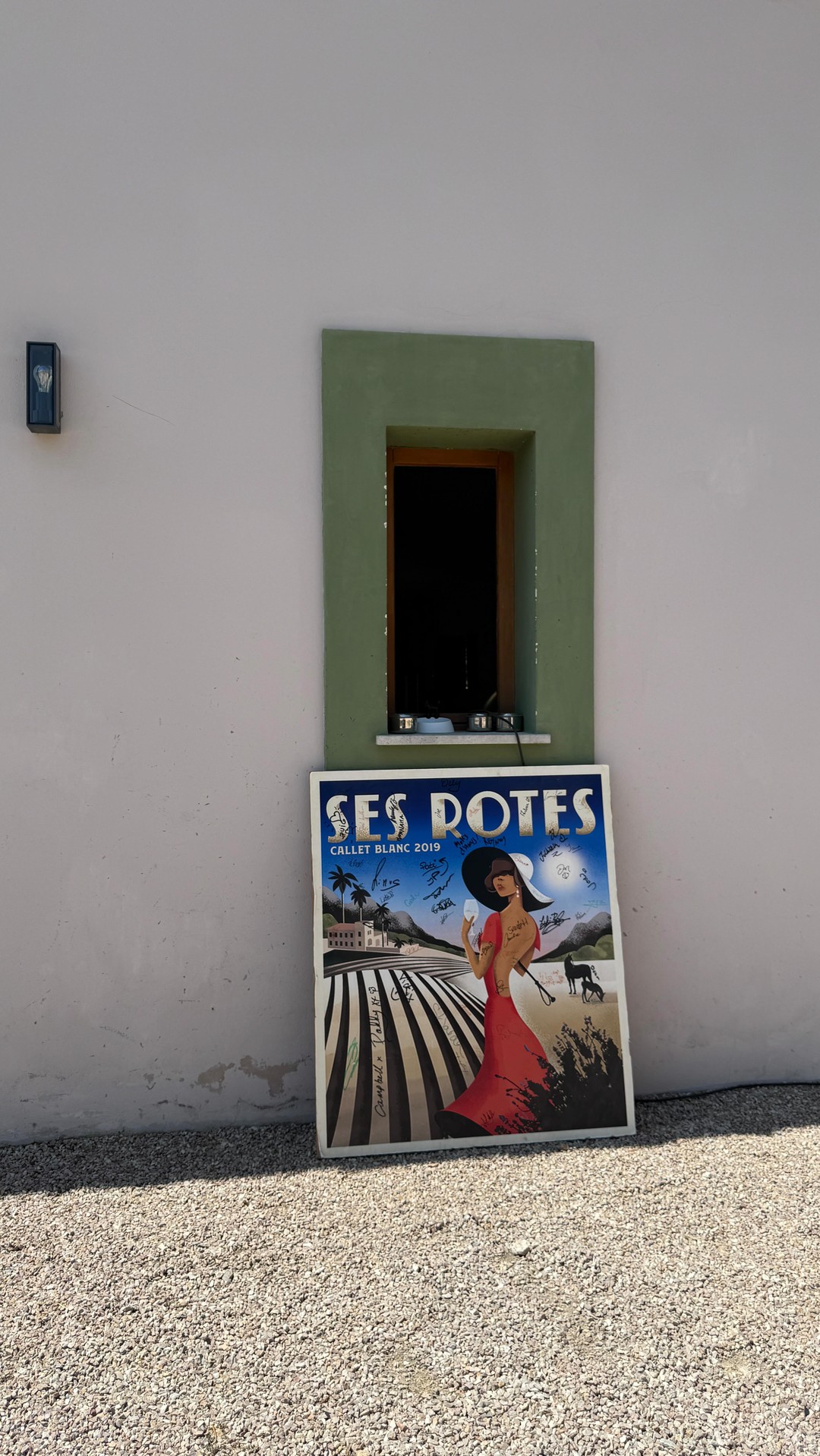 Instagram post by @nikkililly for Marni. Caption reads: a light bit of gardening in @marni 🪴👜

#marni....