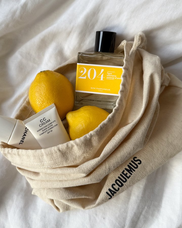 Instagram post by @minimalskonhet for Bon Parfumeur. Caption reads: [...] mixed in one bottle of 204 @bonparfumeur....