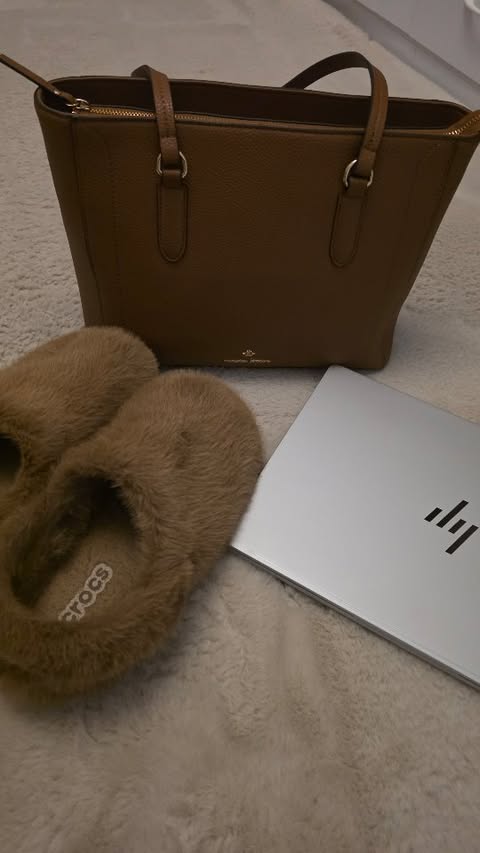 Instagram post by @rebeccaedwardsxx for Crocs. Caption reads: Ad 

These Crocs slippers are honestly a win for....