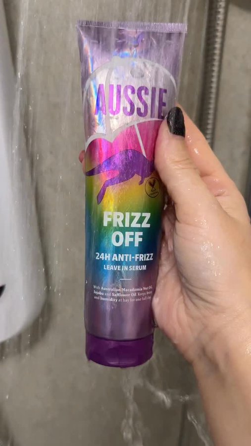Instagram post by @testandreview2024 for SuperSavvyMe. Caption reads: I have just tried out the new @aussie Frizz Off....