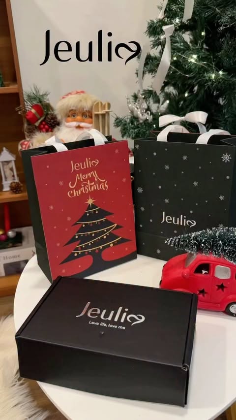 Instagram post by an influencer for Jeulia Jewelry Official. Caption reads: Make this Christmas sparkle with Jeulia! 💖....