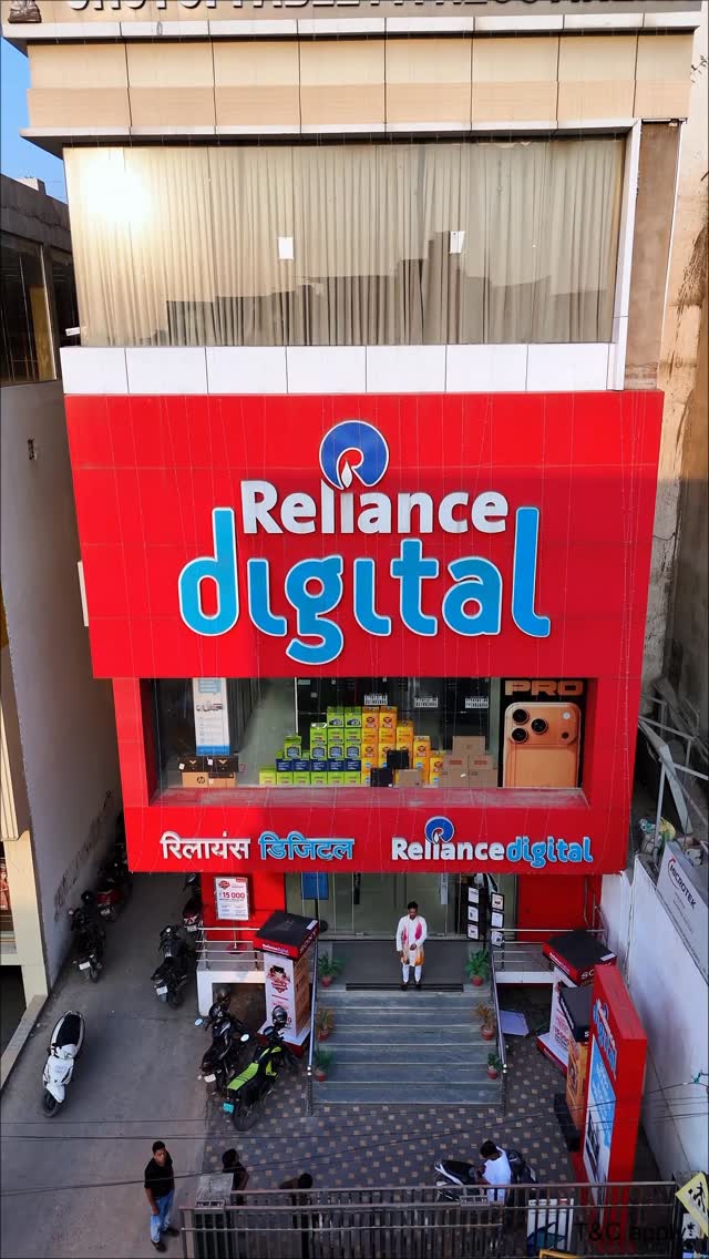 Instagram post by @varanasi_banaras_kashi for Reliance Digital. Caption reads: Make this  Festival Season special with  Reliance....