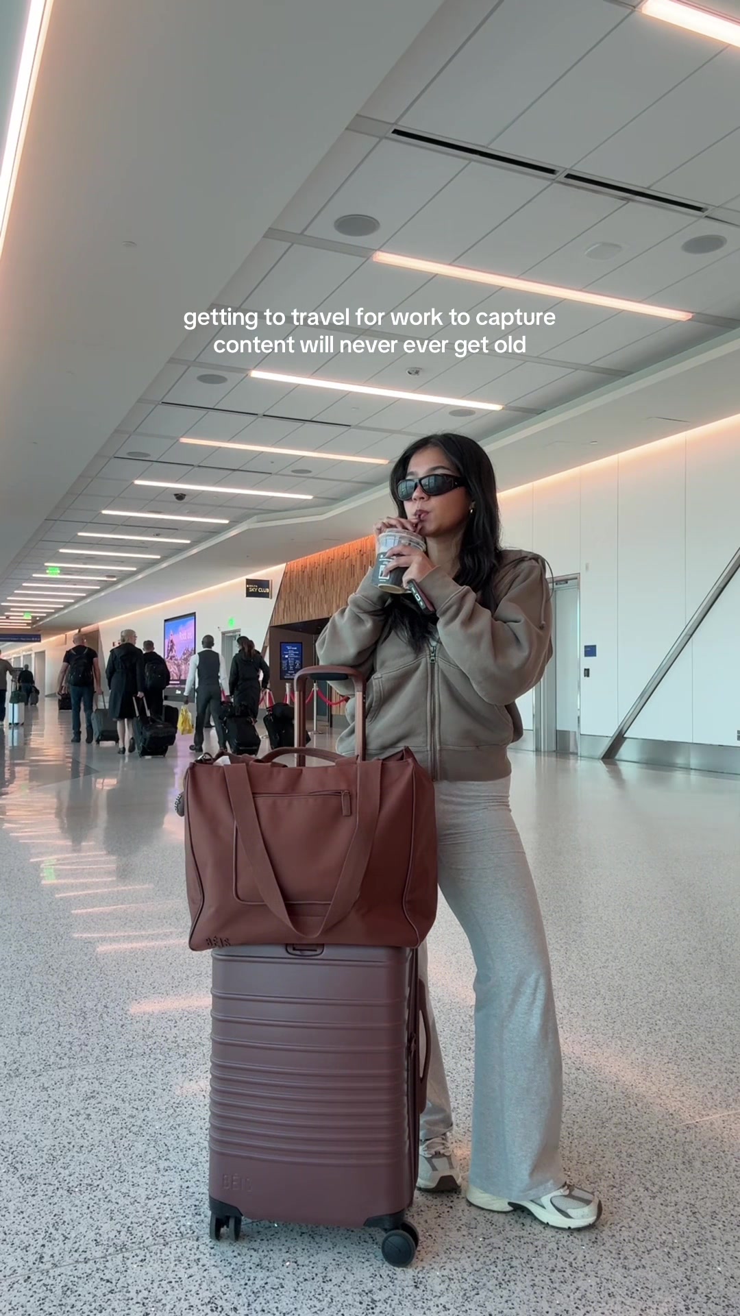 TikTok post by @ayeitsanju for BÉIS Travel. Caption reads: let’s go to San Francisco with @BÉIS for the Super....