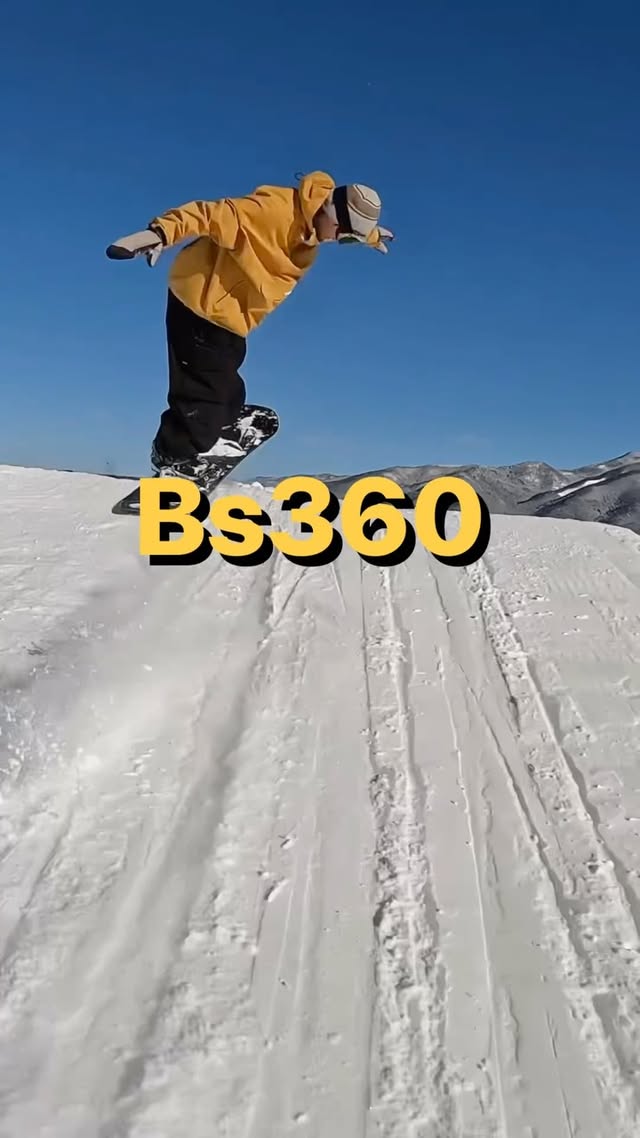 Instagram post by @_ga_ku_ for 100% Bike. Caption reads: 🐤🐤🐤

🫧 sponsor🫧
@scootersnowboard....