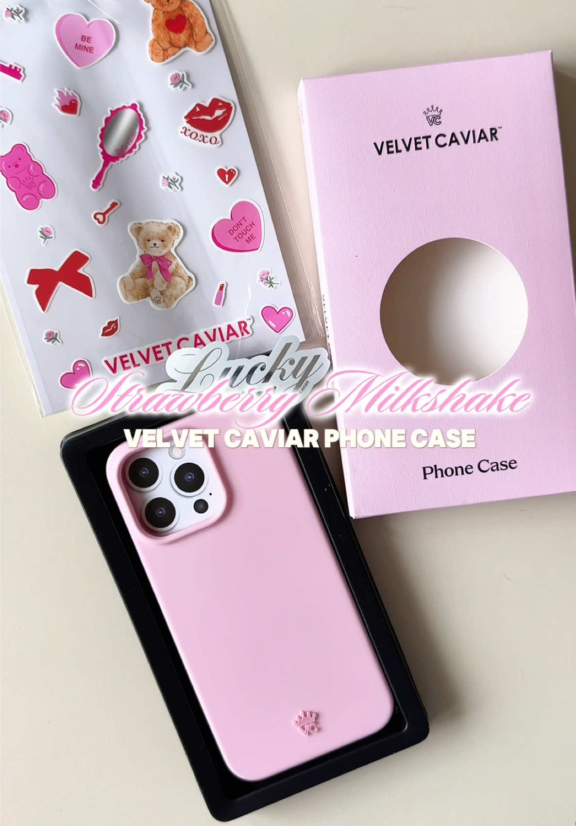 TikTok post by @strawberriezsnz for VELVET CAVIAR. Caption reads: [...] SO cute!! 😍😍 this is MagSafe too!....