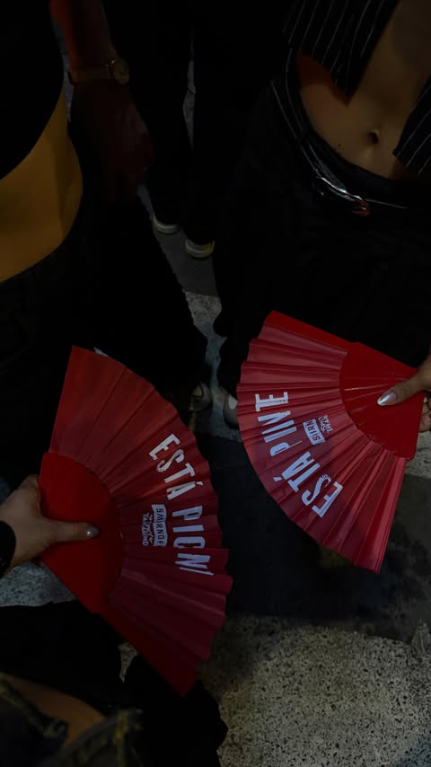 Instagram post by @fer.realpe for Smirnoff. Caption reads: Que rico Cali ✨🥳
@smirnoffco #publicidad.