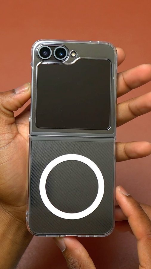 Instagram post by @anothertech7 for Elago. Caption reads: [...] #galaxyzflip6 #zflip6 #casesamsung #elago....