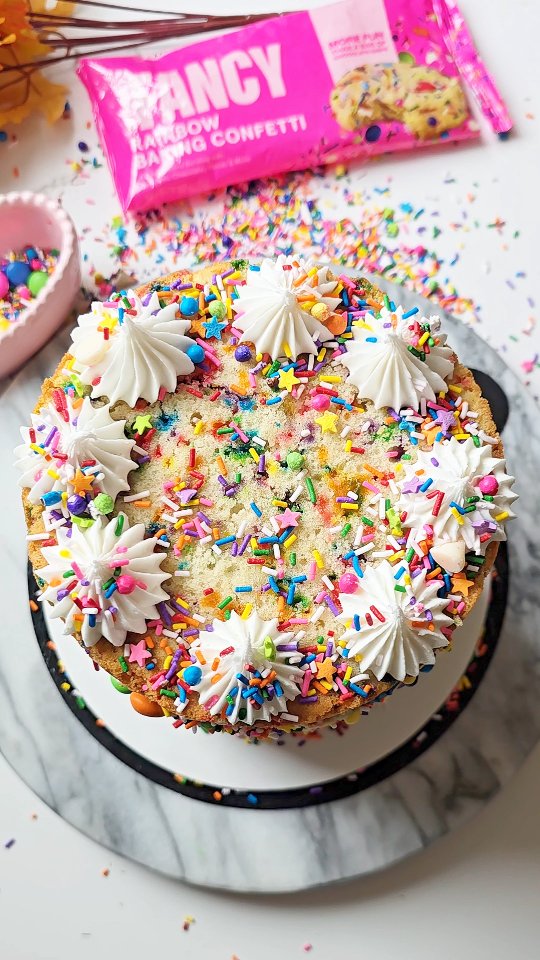 Instagram post by @sashacakeschicago for Kroger. Caption reads: Easy One-bowl Funfetti Cake Recipe 🎊🎂

Farewell....