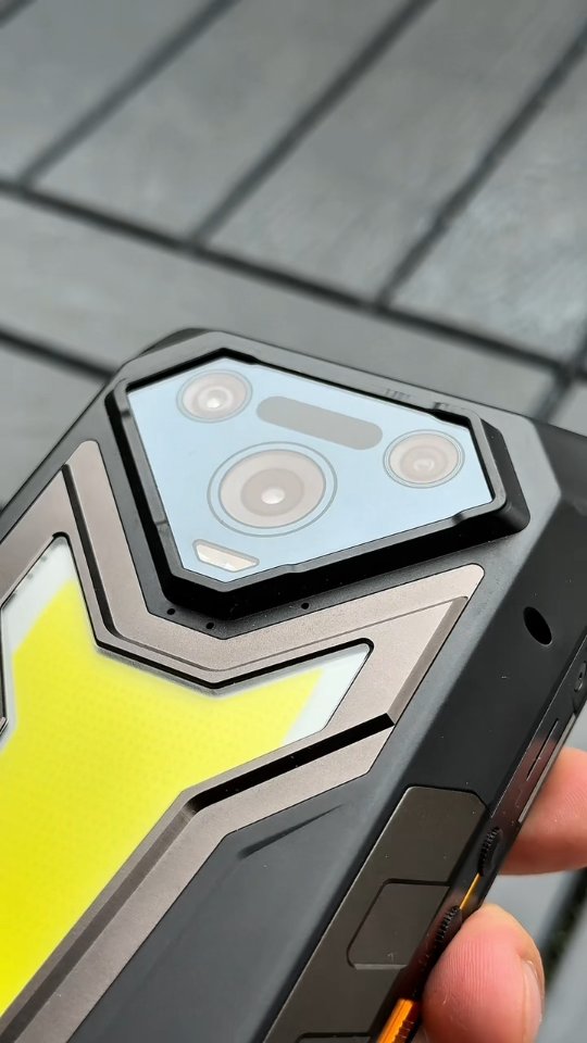 Instagram post by @gerardo_gallareta for Mercado Libre. Caption reads: Nuevo Ulefone Armor 34 Pro! 
#ulefone #Tech....