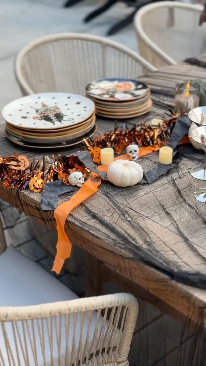 Instagram post by @megan_pettinato for Overstock. Caption reads: [...] spooky 👻 fall table with me | feat.....