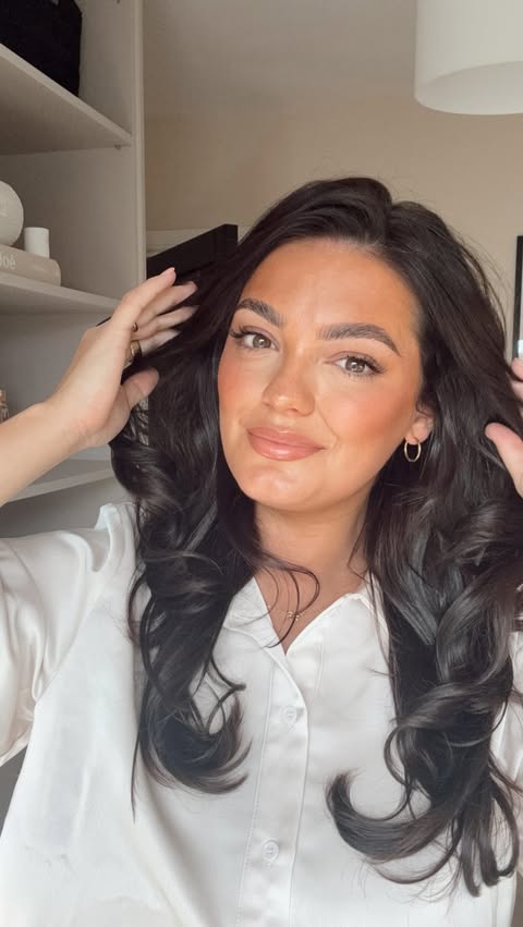 Instagram post by @caitlynlendrum for Maria Nila. Caption reads: [...] the Mirror Gloss Range from....