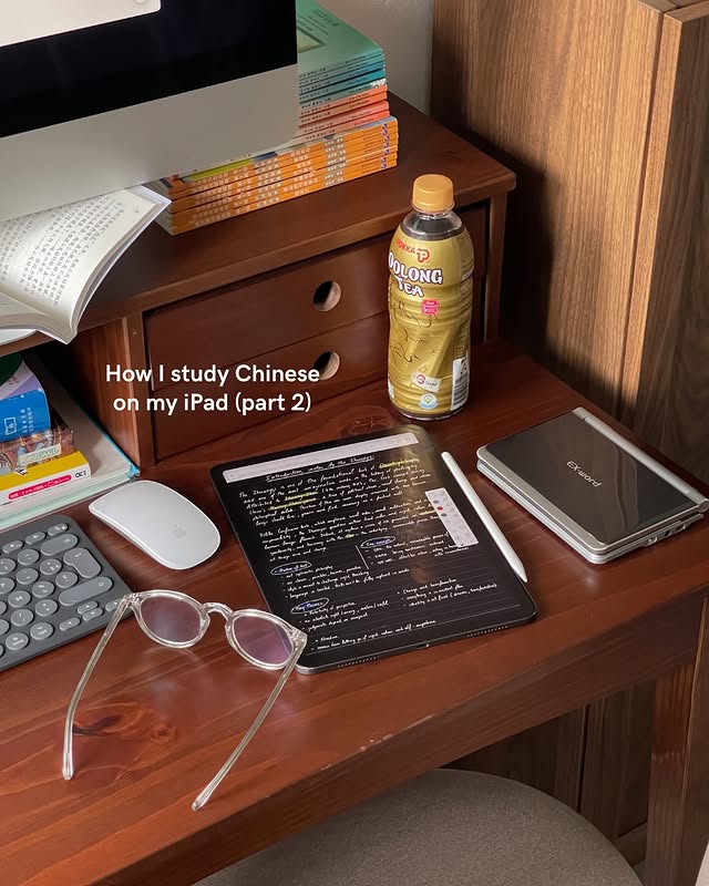 Instagram post by @thomreads for Notability. Caption reads: [...] to study smarter!
100% approved💙✏️....