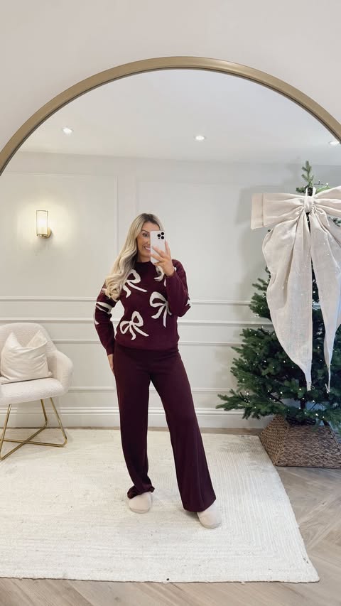 Instagram post by @mrshanbrown for Matalan. Caption reads: The comfiest days of the year 🎄✨ ad Links on my....