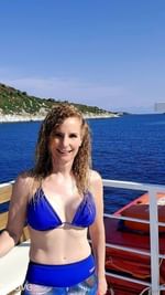 Instagram post by @lostwithmylove for Rosewe. Caption reads: [...] Summer! 👙

This bikini top from....