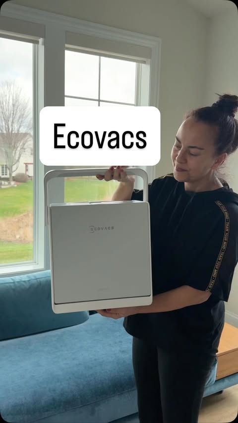 Instagram post by @harikaugc for ECOVACS ROBOTICS. Caption reads: The ECOVACS WINBOT W2S OMNI cleans every corner....
