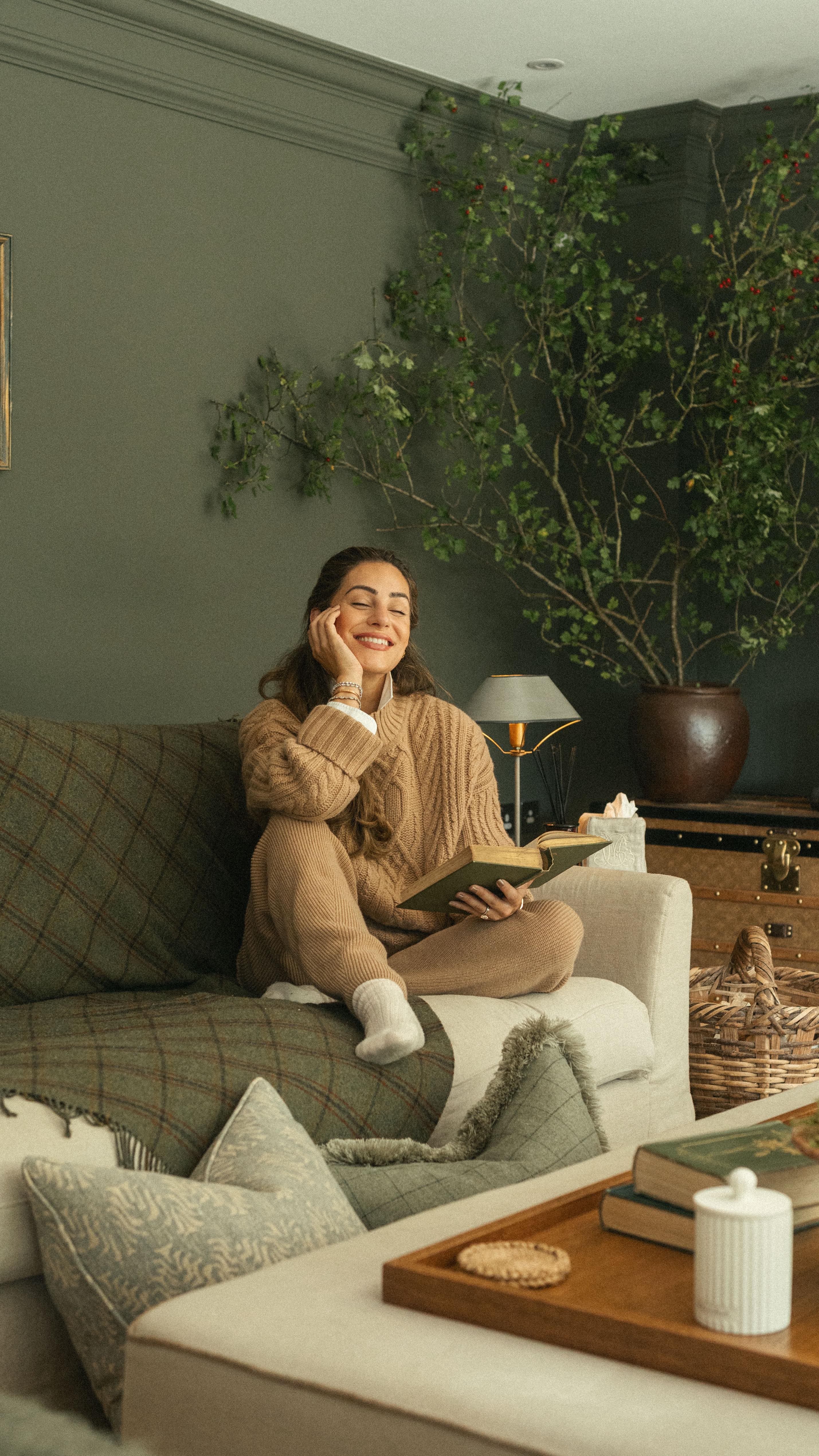 Instagram post by @lydia for Marc Cain. Caption reads: [...] is @vivietmargot and my jumper is ad....