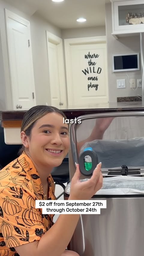 Instagram post by @jessicalemus__ for Febreze. Caption reads: #febreze_partner Fall Reset isn’t finished unless....