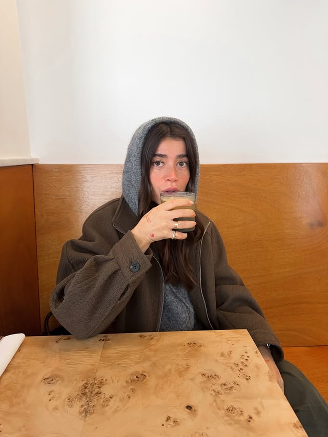 Instagram post by @brunabear for Source Unknown. Caption reads: chocolate cake for breakfast 👍🏽.