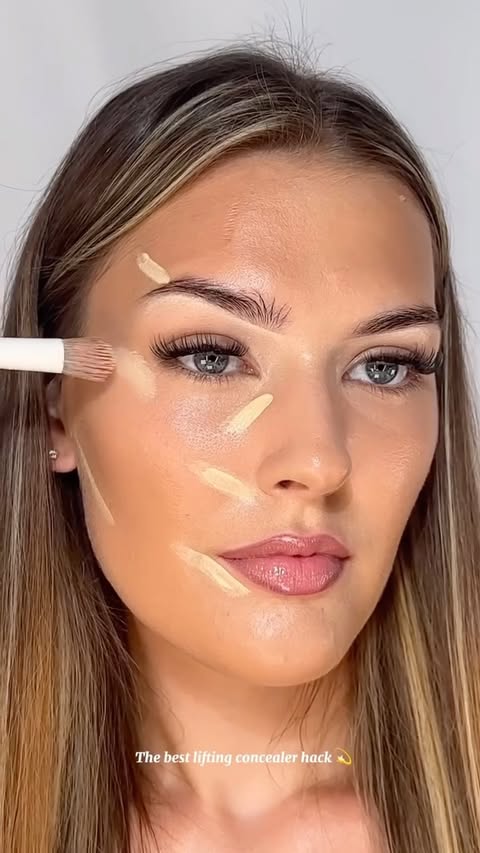Instagram post by @leah.contentcreator for Benefit Cosmetics. Caption reads: AD - the best lifting hack using....