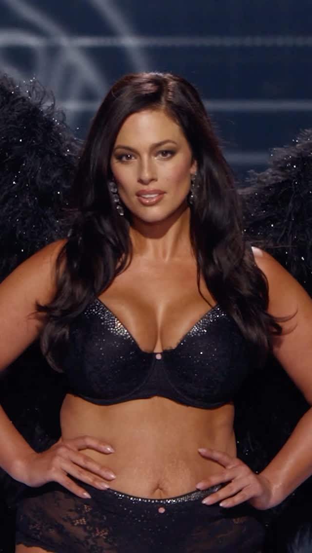 Instagram post by @ashleygraham for Victoria's Secret. Caption reads: Pretty sure the wink was directed only at you.....