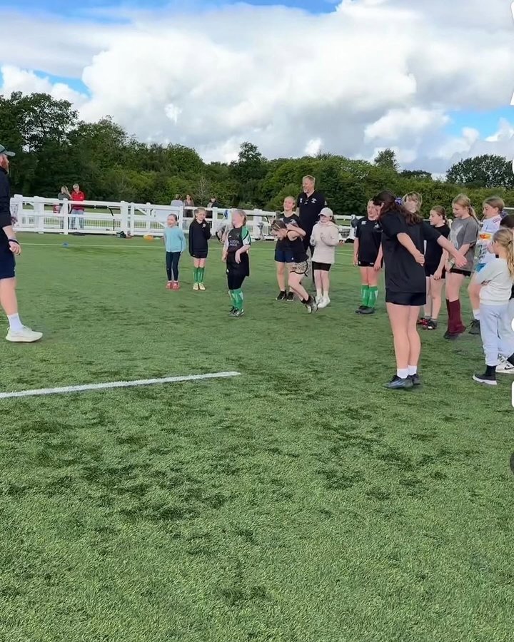 Instagram post by @sinemthesinfluencer for Mumsnet. Caption reads: #AD #loverugby I took my girls to a rugby taster....