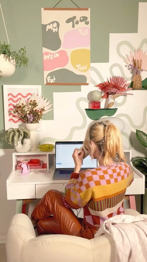 Instagram post by @lizzie_darden for WeTransfer. Caption reads: Last week I showed you a bit about @wetransfer’s....