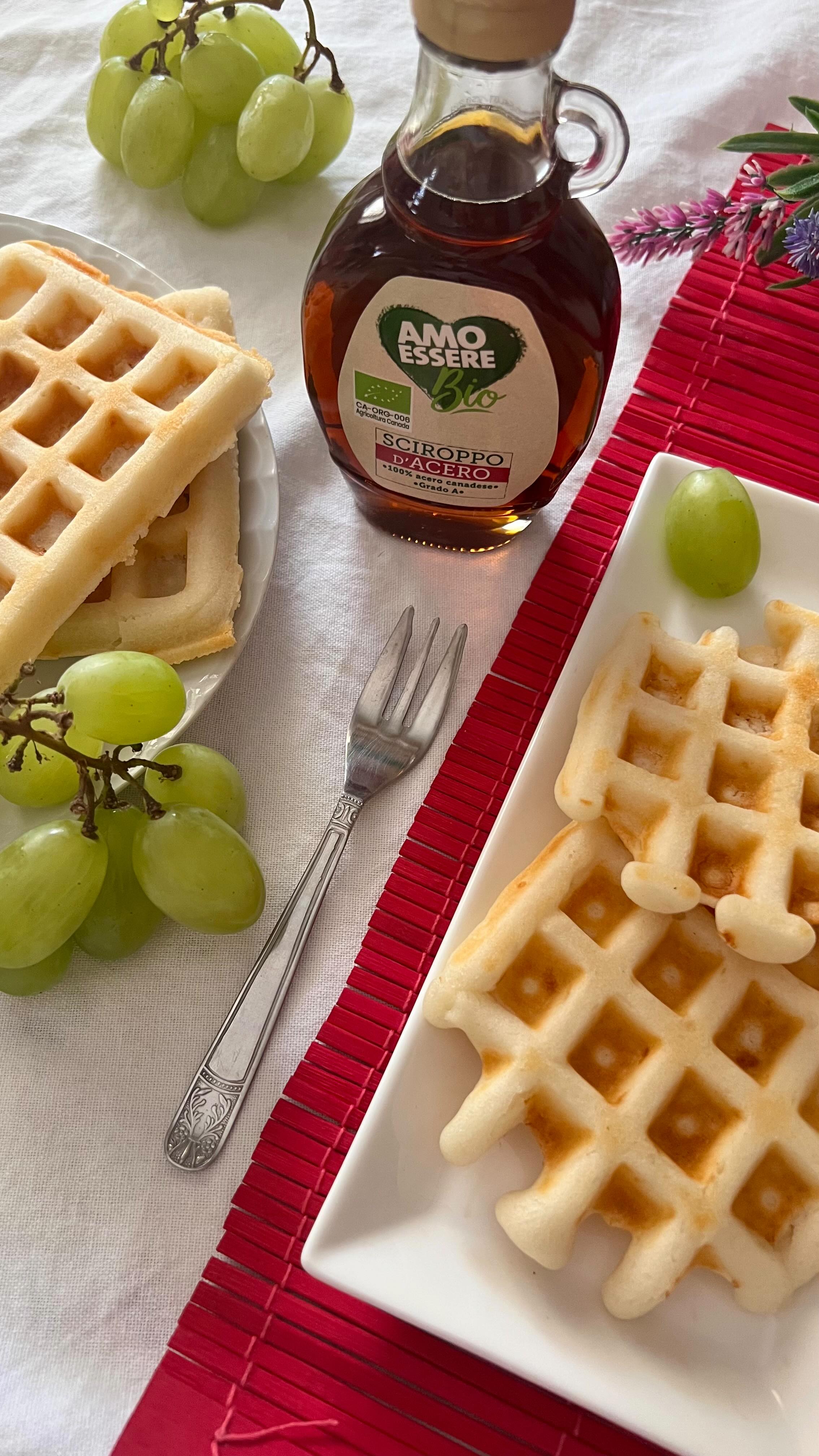 Instagram post by @unacucinapazzesca for Eurospin. Caption reads: 🧇waffle senza glutine e senza uova🧇
200 gr....