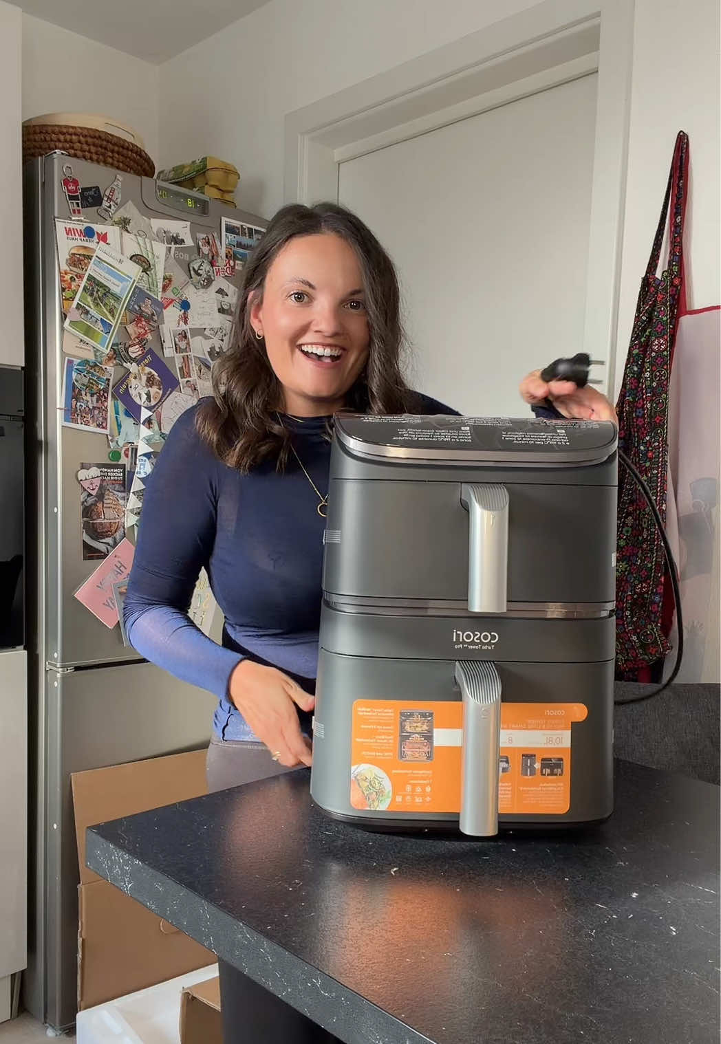 TikTok post by @janaa_sey for COSORI. Caption reads: [...] #foodtok #airfryer #turbotowerprosmart....