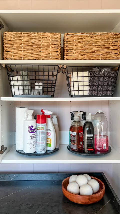 Instagram post by @lelaburris for Kohl's. Caption reads: [...] space a refresh. I partnered with @kohls to....